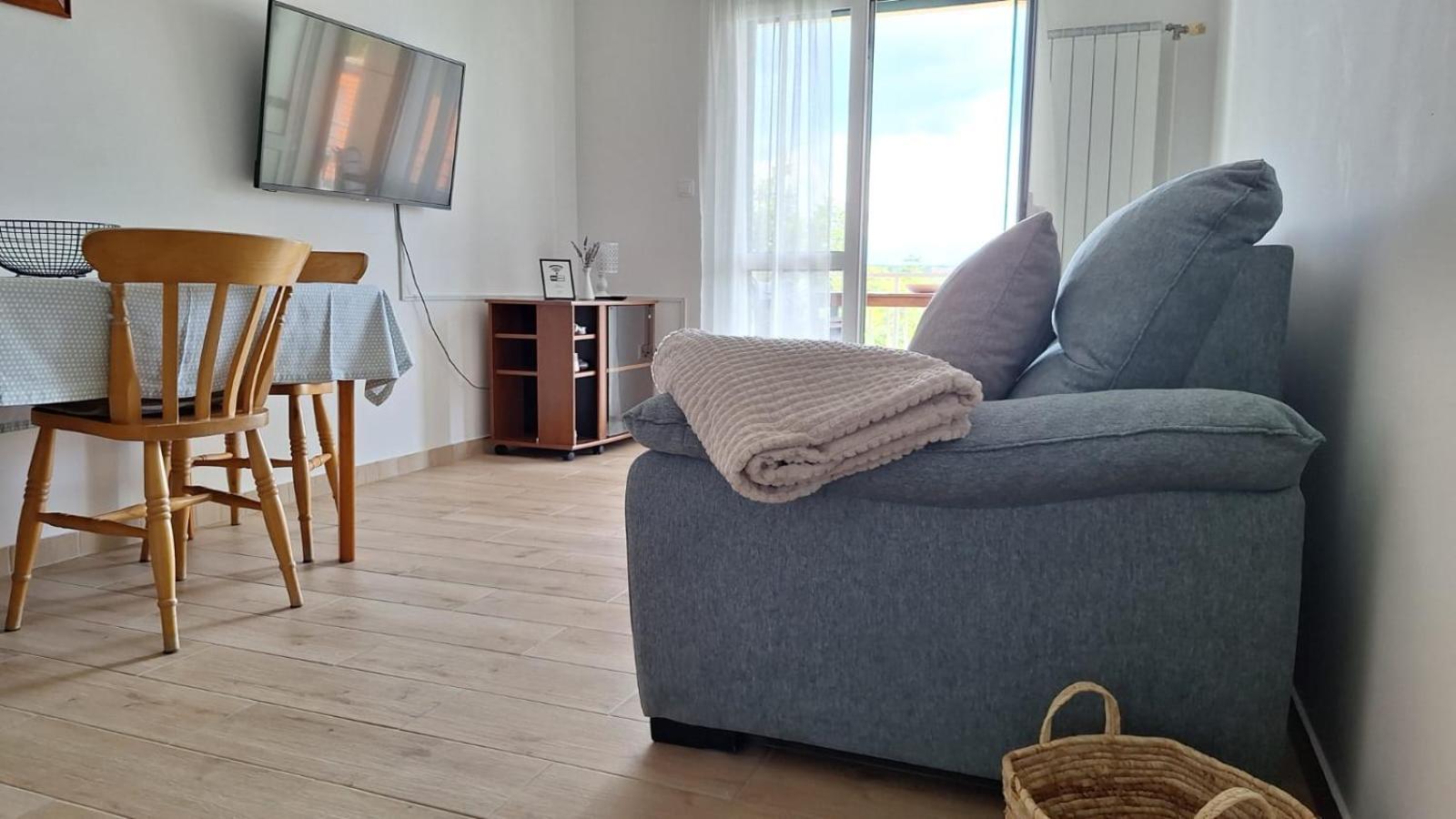 Ceratonia Apartments Ловіште Екстер'єр фото