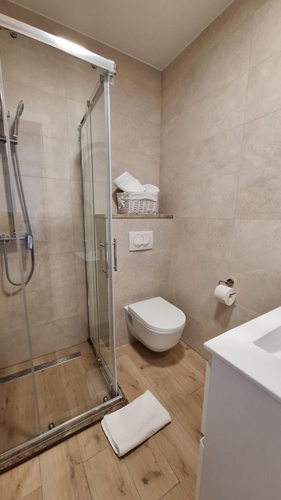 Ceratonia Apartments Ловіште Екстер'єр фото
